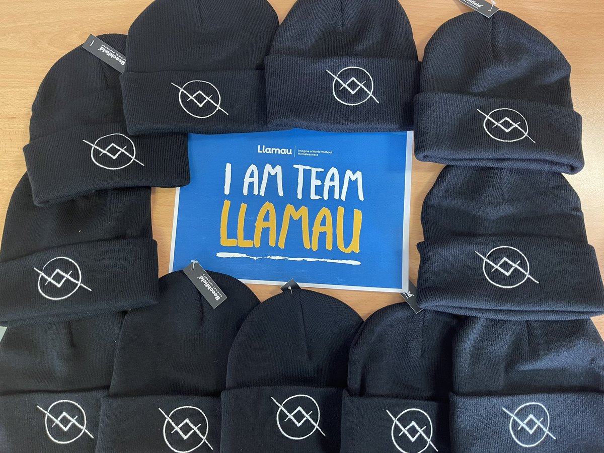 MHswans's tweet photo. Huge thank you to @BlackLakesUK for their generous donation of 50 beanies to @LlamauUK. This comes on the back of an amazing gig they did for the charity which raised over £3000!
#thankyou #charity #fundraising #rock https://t.co/WWtLGKJ806