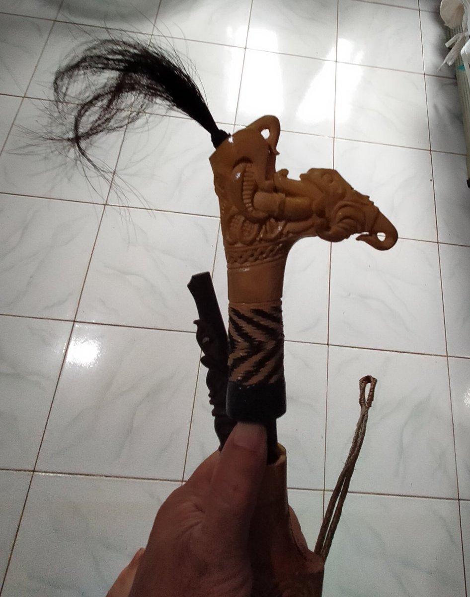 anugrahok's tweet photo. Art of Dayak #koleksi barang2 magis pedalaman Kalimantan https://t.co/gJZn8jfQdL