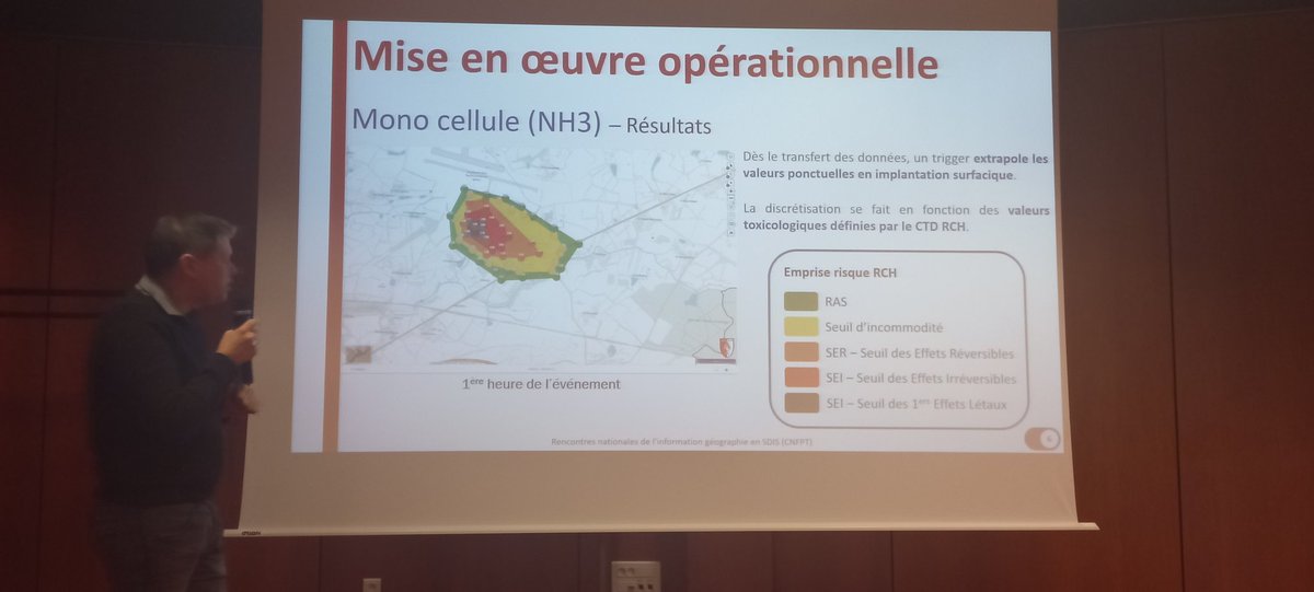 Geo_SDIS's tweet photo. #RETEX du @SDIS85 sur l'application #WebSIG mobile en appui aux équipes #RCH pour l'enregistrement des mesures de suivi, la définition de périmètres et leurs évolutions, réel outil d'aide à la décision #opérationnelle #GeoSDIS2023 https://t.co/PoQzeyjNOt