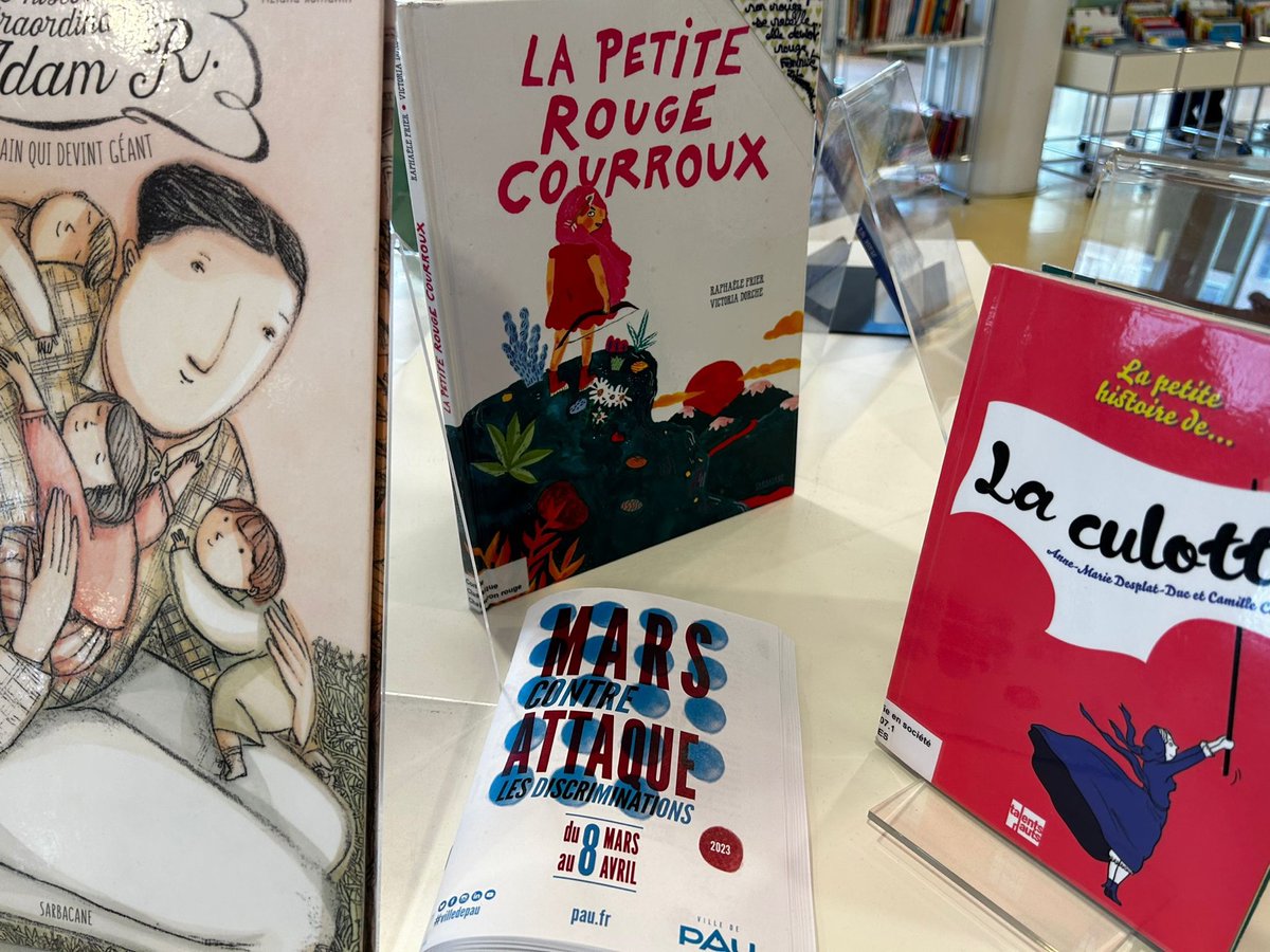 #MarsAttaque 
💙❤️ Rendez-vous à partir de 16h30 vendredi , square Aragon pour une belle après-midi de clôture ! 

Programme ➡ cutt.ly/Y8cuqC2