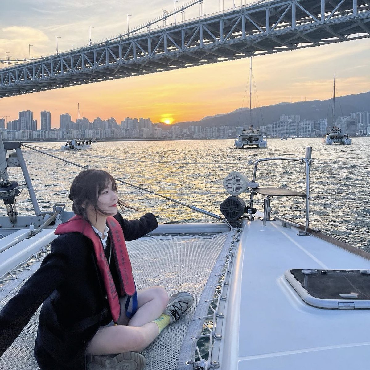 picsofjiheon's tweet photo. jiheon finally updated on ig <3 https://t.co/RWq8LEVTOb