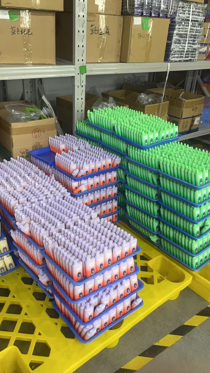 avalily927's tweet photo. best vbon 8000 /4000/5000/7000 back in eu now , 0% 2% 5% flavors are all in stock 🤩🤩🤩
#vape #disposablevape #5500puff #puff #europe #isok #electroniccigarette #electronic #ecigarette #unitedstates #hookah #germany #smoker #quitsmoking #vapephotography #eshisha #expo #vapebox https://t.co/AkniMg7LeK