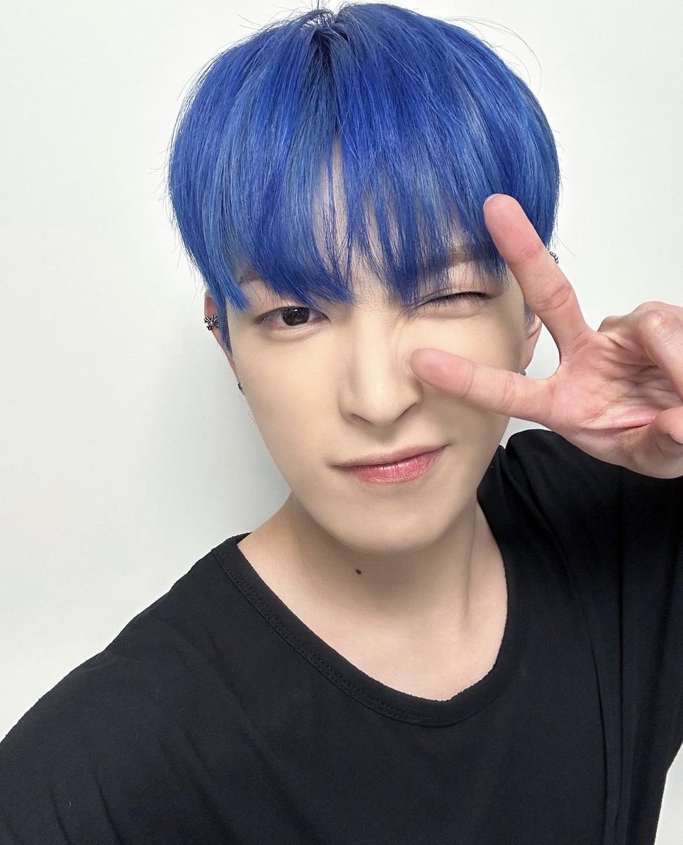 joongiethinker's tweet photo. hongjoong is aging backwards cause i’ve had this pc for like…2 years…. https://t.co/5MVWhG0g5w