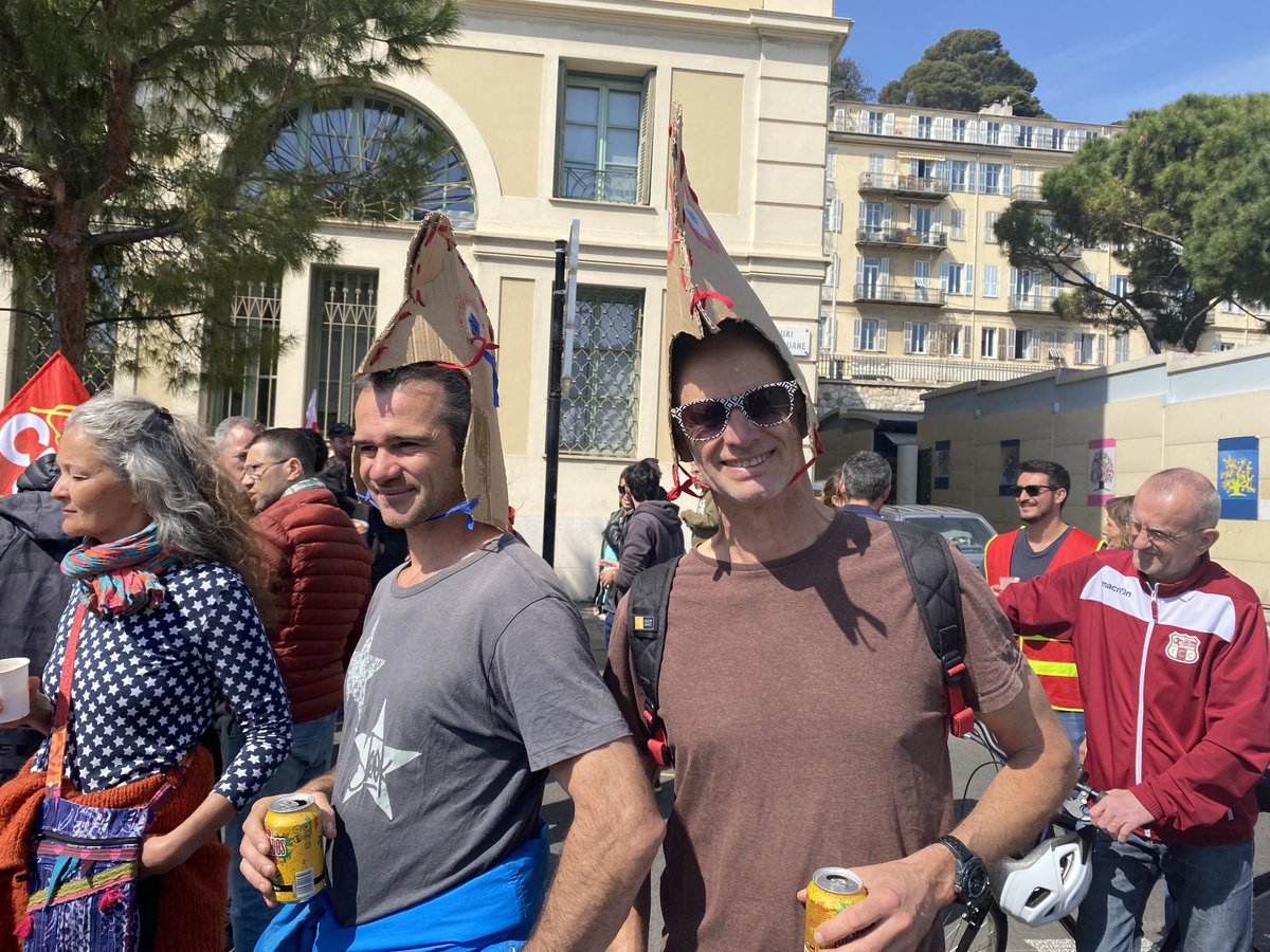 « Venez comme vous êtes » à la manifestation contre la reforme des retraites à Nice