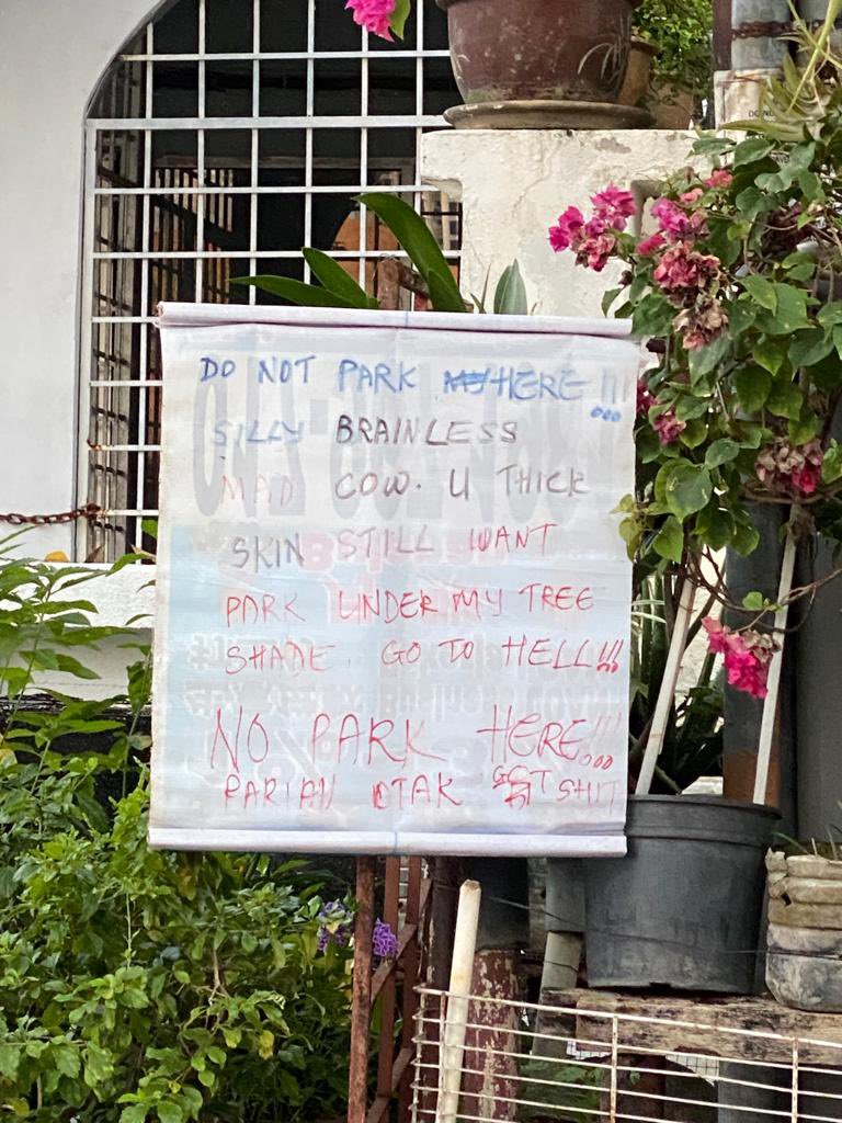 PiraG90's tweet photo. The year is 2023 but we still have humans like this. 

Todays Story "MY NEIGHBOUR"

My psychotic neighbour decided to pour sand and break the side mirror my SIL just because it was a few inches in frnt of her weekend home. She must have not mixed around with humans
🤦🏻‍♂️🤦🏻‍♂️🤦🏻‍♂️🤦🏻‍♂️🤦🏻‍♂️ https://t.co/GMdEYSGSB2
