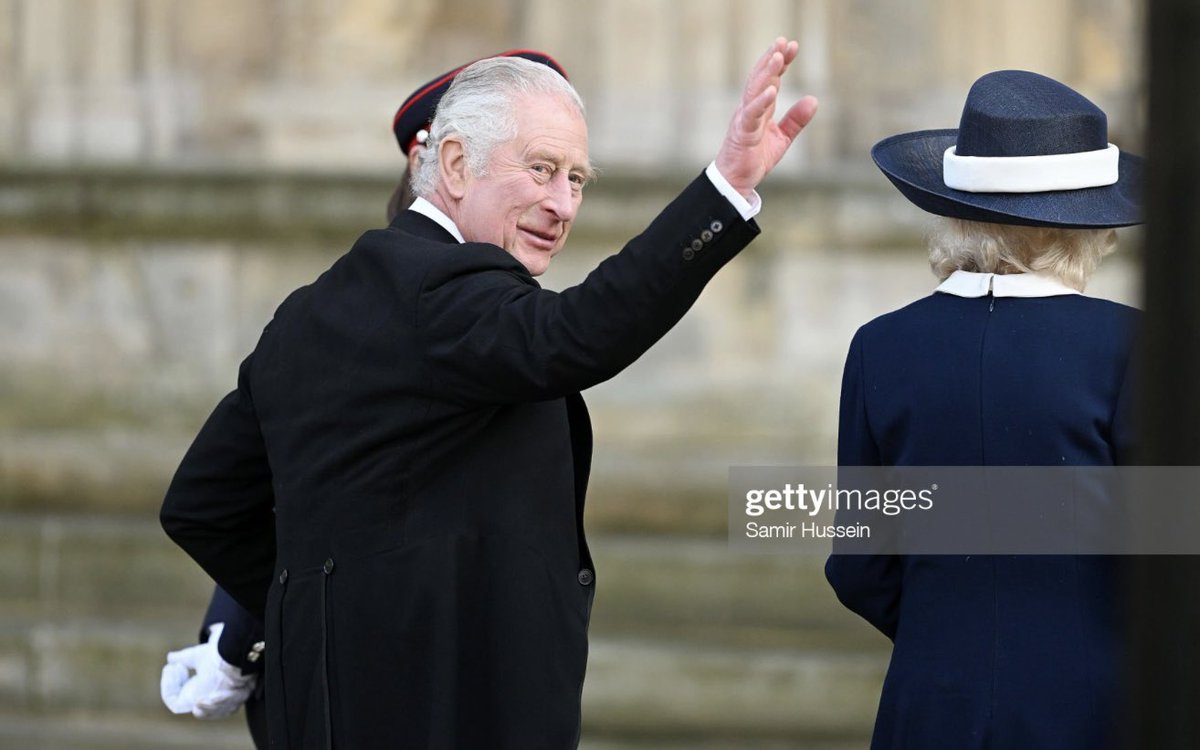 HM The King and Queen Camilla have arrived at York Minster for the Maundy Thursday service.
#KingCharlesIII #MaundyThursday #YorkMinster