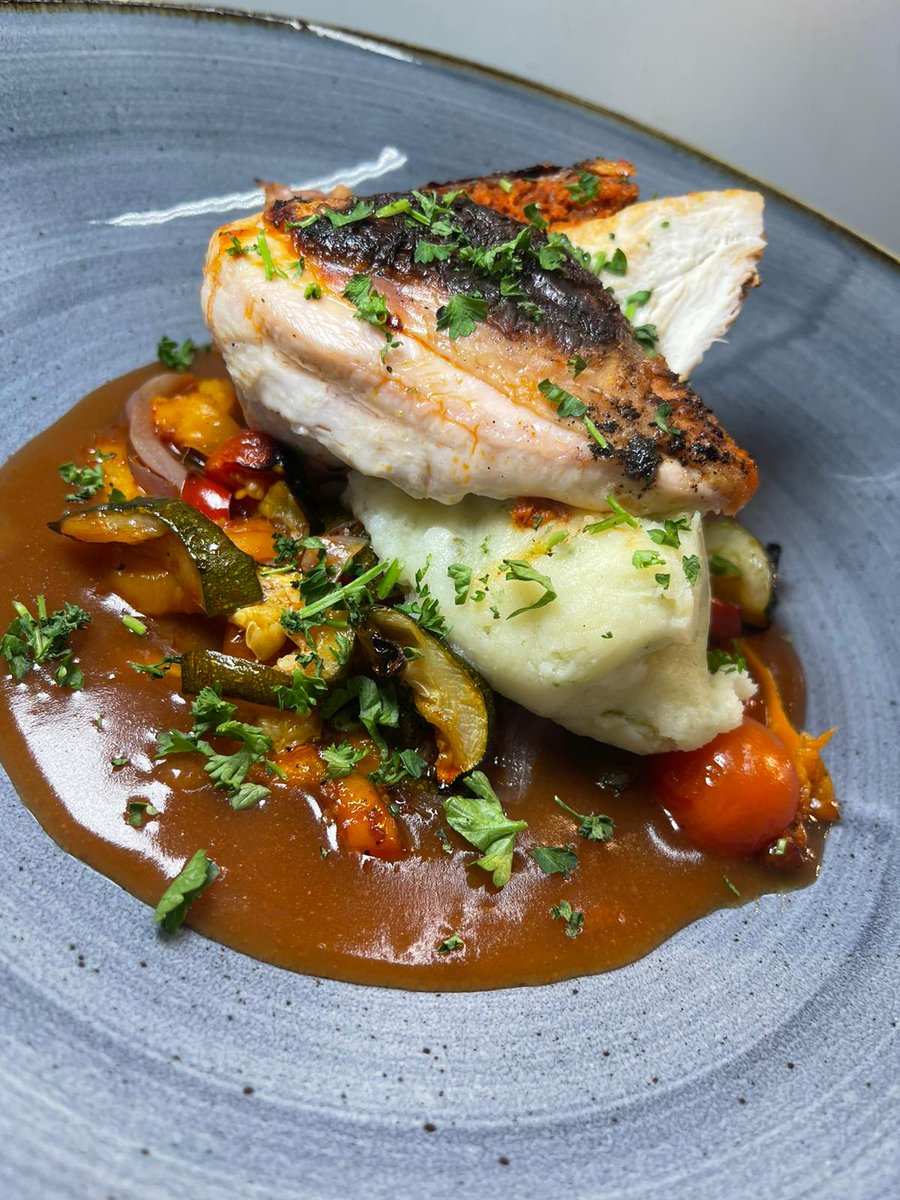 Happy Easter!  
Opening hours for Foxtons are now as follows: 
Monday to Saturday... 
Breakfast 9-12:30  
Lunch dinner 12-8:30   
Sunday 12-18:00

Booking essential this Easter weekend! 01289303939
foxtonswinebar.com

#easter #dineout #goodfood #foxtonswinebar