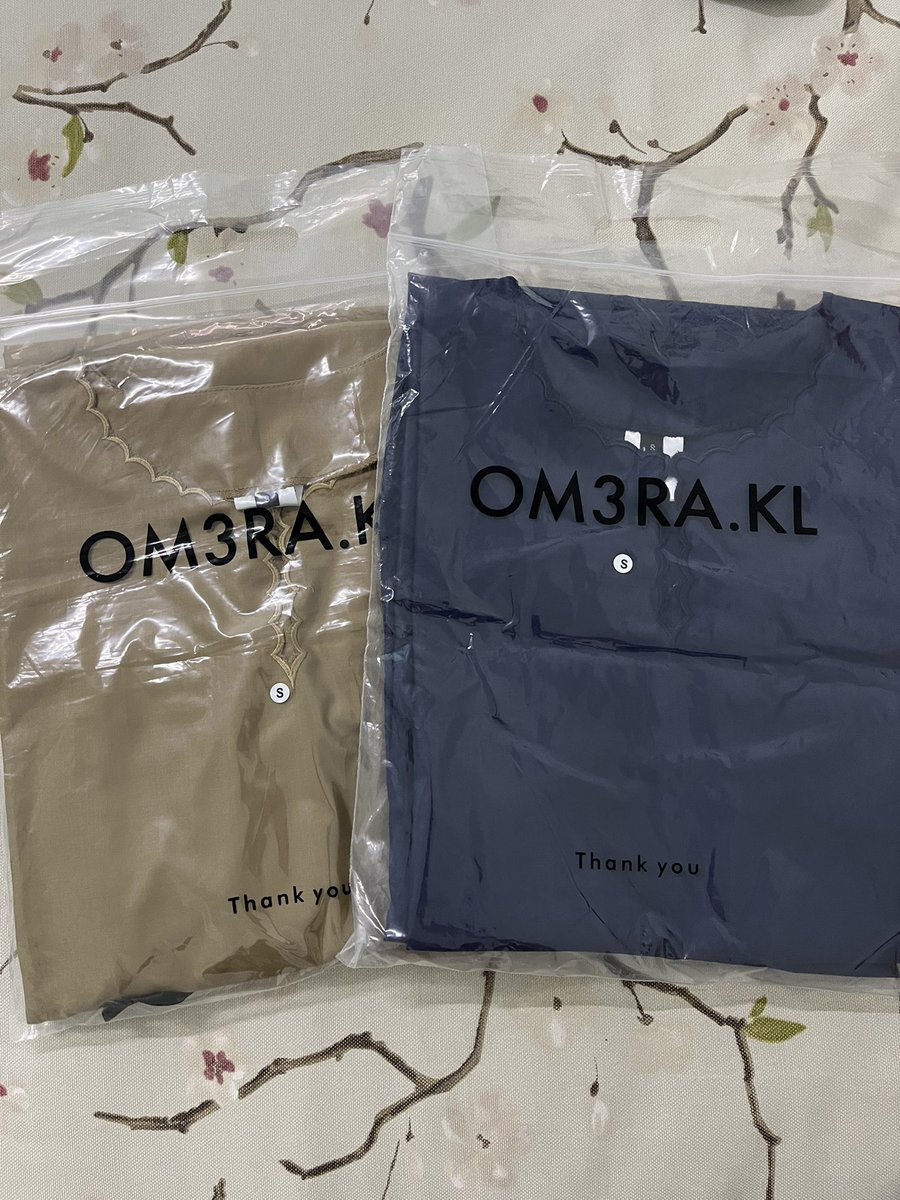 hi i nak let go my baju kurung, brand new never worn.. 

🌼 RM 149 exc postage
🌼 Size S
🌼 RFS - bought the wrong size
🌼 Khaki &amp; Navy Blue

Help RT please ✨✨

#preloved #prelovedbaju #raya #bajukurung