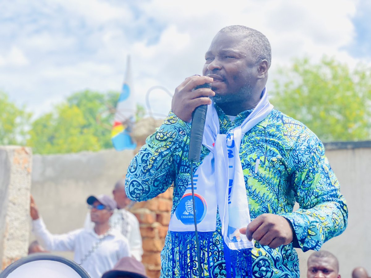 PrMatofali's tweet photo. Présentement à Kisangani, je viens d participer à 1matinée politique au siège d mon parti @Ensemble_MK qui clôture le travail de 4jrs organisés par le haut représentant du Pr @moise_katumbi ds la grande orientale, l’hon @gratieniracan avec les 4 coordonnateurs provinciaux! https://t.co/2UwTSIuZ9I