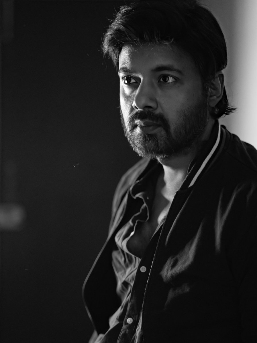 vatsapoet's tweet image. #shayarhun

Lafz mit jaenge geele panno se 
Saaz rahenge

Mera chehra na rahe kal par 
Alfaaz rahenge

𝗩𝗔𝗧𝗦𝗔 

#vatsa #vatsapoetry #वत्स 
#vatsapoet #hindishayari #thoughts #lifequotes