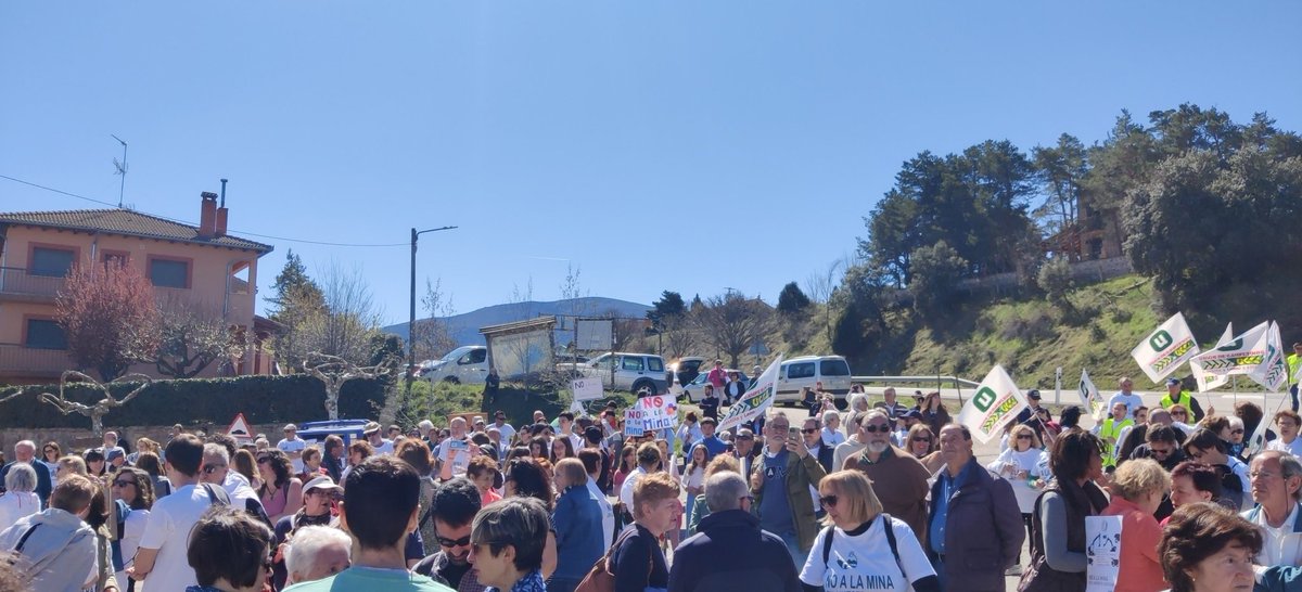 <a href="/GreenpeaceCyL/">Greenpeace CyL</a> <a href="/greenpeace_esp/">Greenpeace España</a> Gracias! #NoalaminaenelNordesteSegoviano