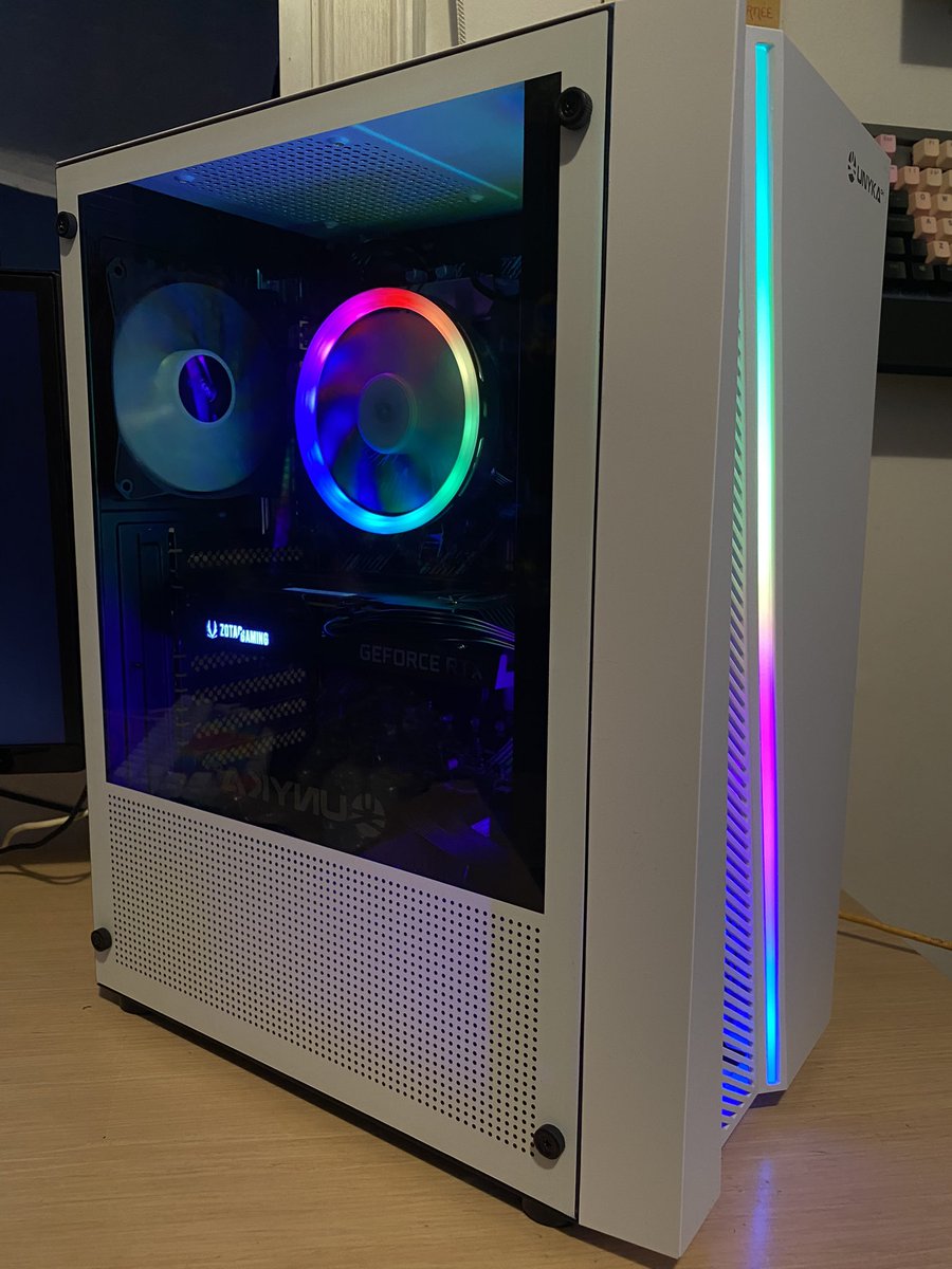 Helion_1ero's tweet photo. Por si a alguien le interesa, tengo en venta este PC:

-i5 10400F + Disipador RGB
-RTX 3060ti
-Placa Asus Prime Z490-p
-2x8Gb 2666mhz
-SSD 500Gb (Nuevo)
-Fuente 80+ Bronze 550w (nueva)
-Caja ATX (nueva)
-Ventilador extra delantero

-799€

Para 1080p 120fps o 1440p 80fps https://t.co/kokllDIvNF