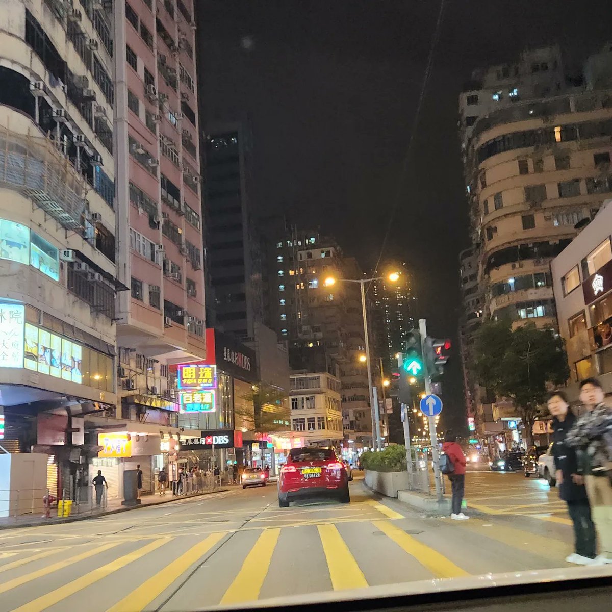 jeonsumi15's tweet photo. #FirstParadeinHK
#KANGDANIEL
#강다니엘
홍콩 콘서트 10시 공연 끝
다시 택시타고 홍콩 공항으로
출발 새벽12시30분 뱅타고
바로 인천 도착
그래 피곤하지만
난 다니엘만 보고 왔음
됬지
많이 응원 해주고
목소리는 상했지만
그래도 우리가수가 최고야 https://t.co/THoupYi7Uw