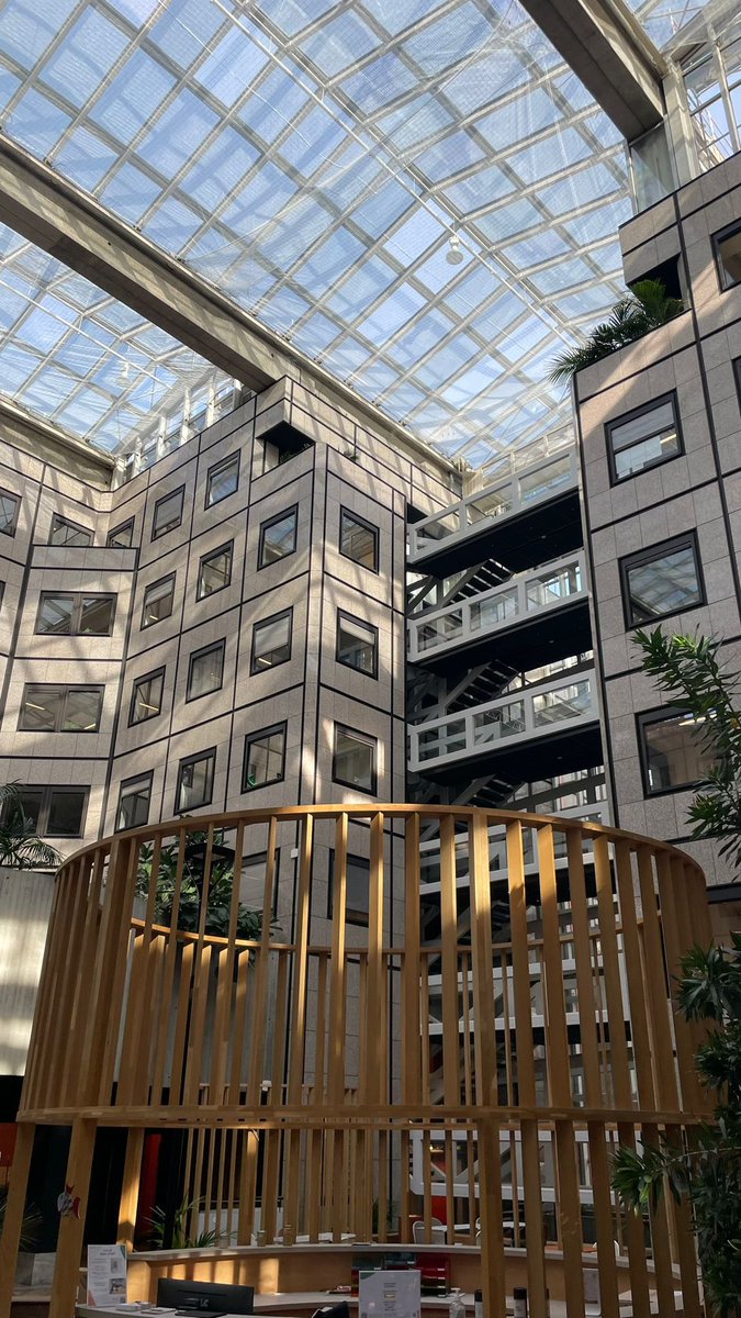 ↪️<a href="/MancretTaylor/">V. Mancret-Taylor</a> a visité ce jour l’Espace Conseil <a href="/ALEC_Lyon/">ALEC Lyon</a> <a href="/grandlyon/">Métropole de Lyon</a> 

L’occasion d’échanger avec les équipes #FranceRénov qui, chaque jour, informent, conseillent les ménages lyonnais qui veulent réaliser des #travaux chez eux !

<a href="/prefetrhone/">Préfète de région Auvergne-Rhône-Alpes et du Rhône</a> <a href="/grandlyon/">Métropole de Lyon</a>