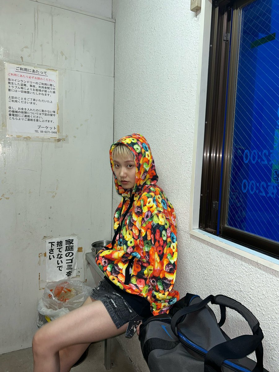 listento_noise's tweet photo. .
top : “SWAGGER” 

skirt : “hysteric glamour “

bag : “nike”

◼️大阪府大阪市北区中津三丁目23-1
梅田から徒歩10分程
阪急中津から3分
御堂筋線中津から8分

◼️OPEN
mon,thu 12-20
tue, wed appointment only (ご来店予定日の2日前までにご連絡下さい。)
weekend,sun,holiday 12-24 https://t.co/p4qj7rFTDi