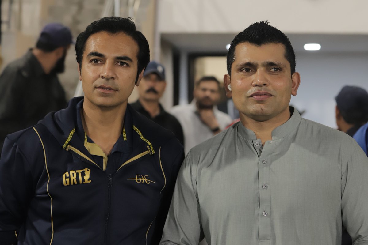 💥 Glimpses of Ghani Ramazan Tourney 2023 🏏

#isramzanlahore #ghaniglass #livetournaments #lahorecricket #GhaniInstituteofCricket #ramzancricket #livecricket #PakCricket #GRT2023 #KamranAkmal #UmarAkmal #HussainTalat #SalmanIrshad #UsamaMir #AsifAli #NaseemShah #SalmanButt