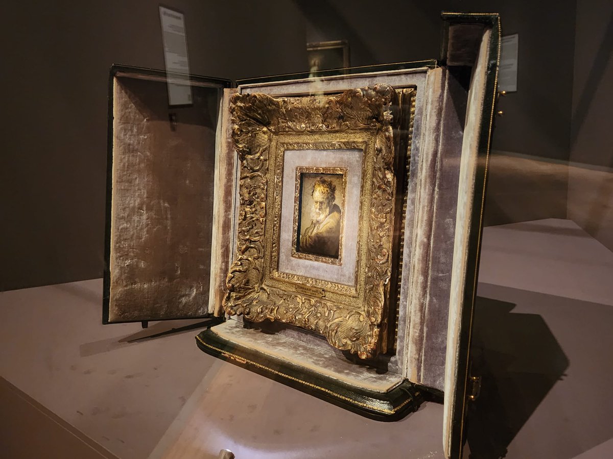 GuideID's tweet image. Tomorrow is the last day of Museum Week in the Netherlands! 

Let&apos;s keep showing love for these cultural treasures all year round. After all, museums rock 🤘 for learning, connecting, and exploring.
  
Which exhibition stole your heart and left you wanting more? 😍
#museums