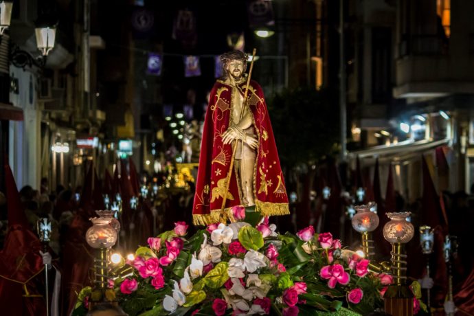 En la <a href="/SemanaSantaGND/">Semana Santa Gandia</a> mañana celebración del  Encuentro con el Resucitado. Salida a las 10.30 <a href="/PalauDucal/">Palau Ducal Gandia</a> y en Encuentro en la Pl. Mayor. Programa en semanasantagandia.com/wp-content/upl…
#terradefestes #semanasanta #Gandia @semanasantagandia <a href="/festesdegandia/">Festes de Gandia</a>
@ajuntamentedegandia