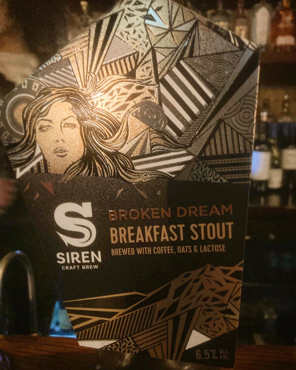 craftbeercoEC3's tweet photo. @SirenCraftBrew Broken Dream is delicious. Called a breakfast stout because of the inclusion of coffee, oats and lactose. An absolute classic!

#craftbeerco #craftbeer #londonpub #londonboozer #stout #thegherkin #stmaryaxe #breakfaststout #siren #oats #coffee https://t.co/vPrZjAv84p