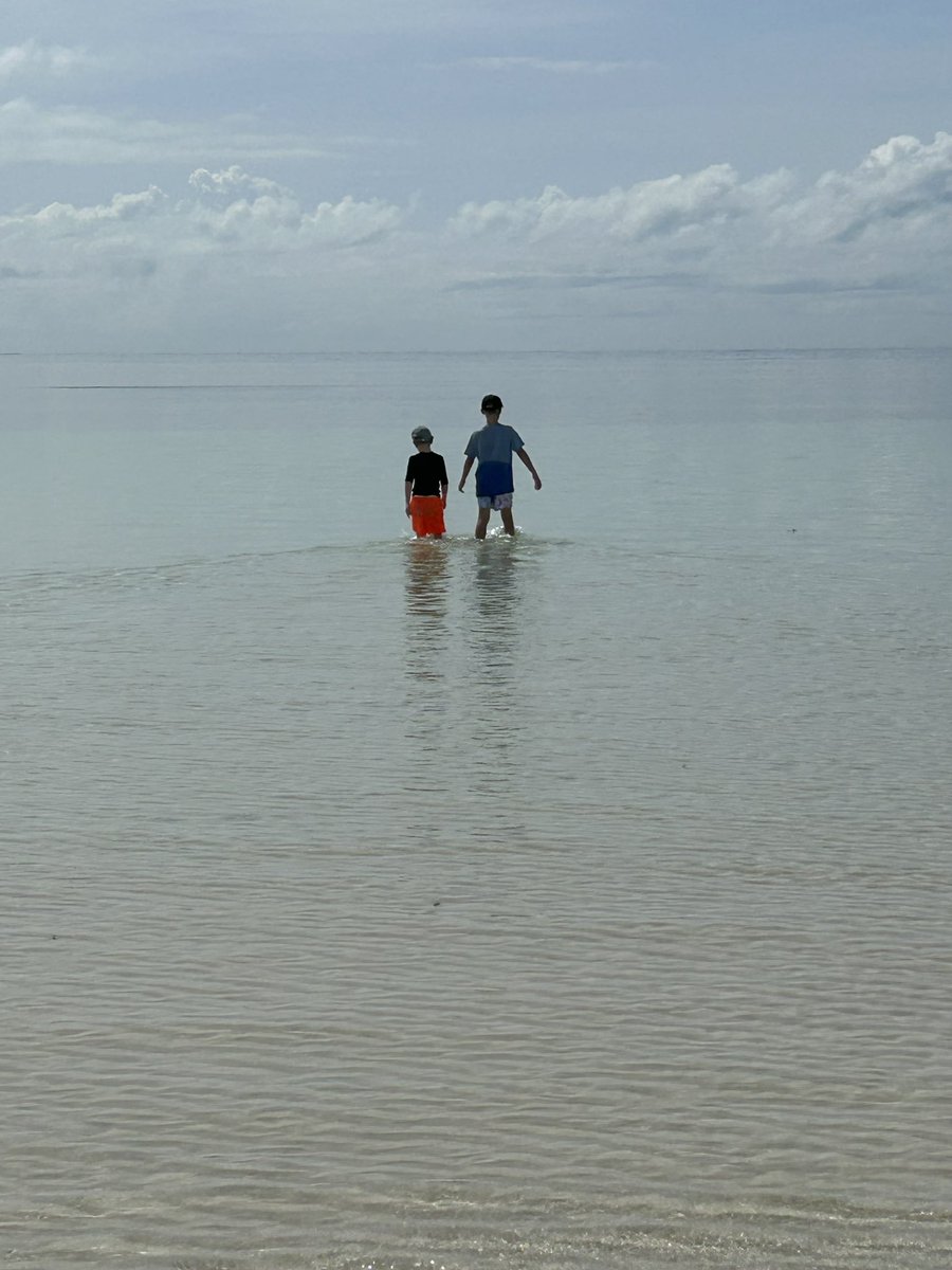 Spoiling myself and the family with Easter break in Watamu on the Kenyan coast. Amazing beach, beautiful wildlife on land and in the sea, great food, friendly people… Kenya’s tourism potential is enormous
#magicalkenya