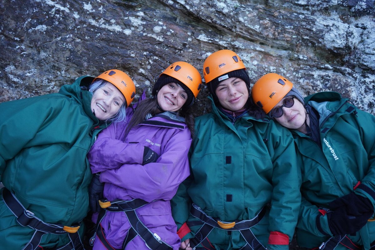 FraserTaylorVT's tweet photo. We're recruiting! We've got 2 new posts in the Employability Team that are live right now and will be working on our exciting new @CashBackScot programme! 

https://t.co/i3nQ2rtnXO

Any questions just reach out! https://t.co/FJgdYXM1mh