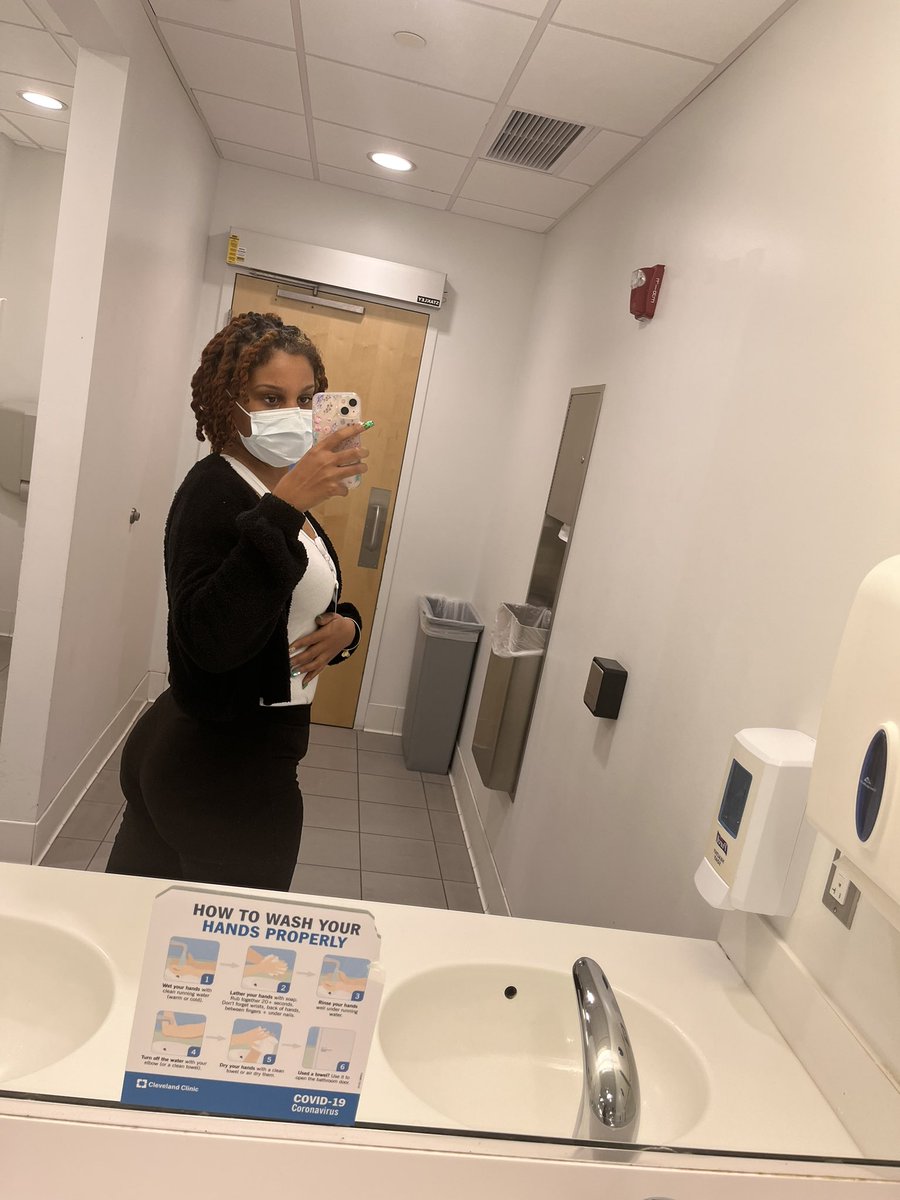 YoungKayKay__'s tweet image. Back be hurting with all this ass I gotta carry around 😂🥵 #alwaysatwork