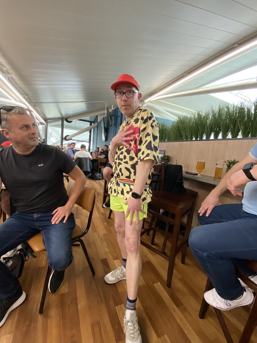 Southgloshead tweet media