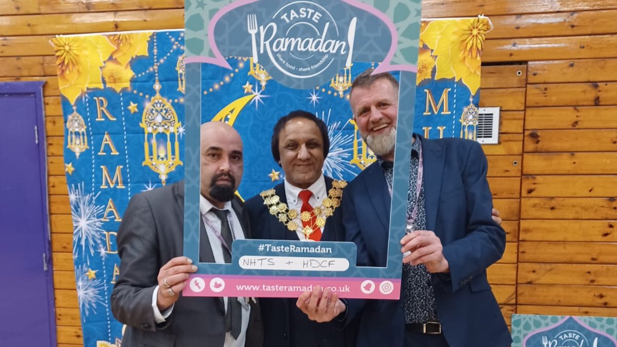 KirkleesMayor tweet picture