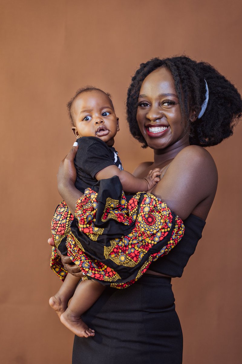 WBtCreative's tweet photo. When the baby decides to pose like a paid model and makes the shoot so effortless! 

This here is cue for you to book that family/baby shoot with us. https://t.co/ugQR3wDXw0