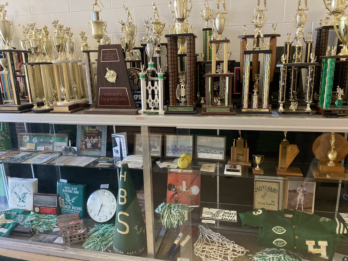 dalehancock's tweet photo. Hoke Bluff High School is rich in tradition. I met history teacher Mrs. Boatwright. She brings local, state and national history to life. Thanks to Assistant Principal Rush Rutledge for the conversation and tour. @ECBOE @mjshields @AnthonyJBuckner @ALSDEOSI https://t.co/v5GKntUO8c