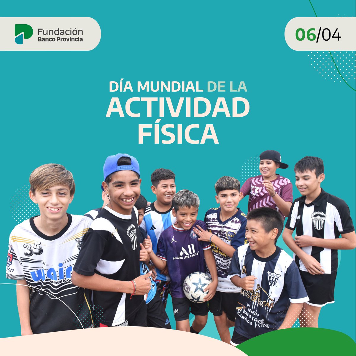 fundacionbapro's tweet photo. 👟En el día mundial de la actividad física, les preguntamos a cinco participantes del programa #ClubesEnForma por qué creen que es importante el deporte y la actividad física.
¡Mirá qué nos dijeron! https://t.co/6WWKQhGcOn