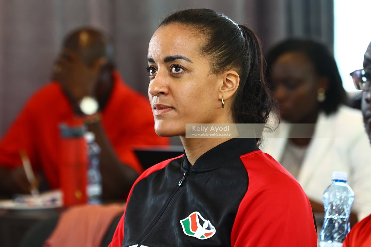 PicsAfrique's tweet photo. German-born Kenyan fencer  @AlexandraNdolo  attends the final day of a three day seminar organised by the  @OlympicsKe  for sports journalists in Naivasha, Nakuru County on April 6, 2023.

📸 @AyodiKelly https://t.co/1eVBjOzr6s