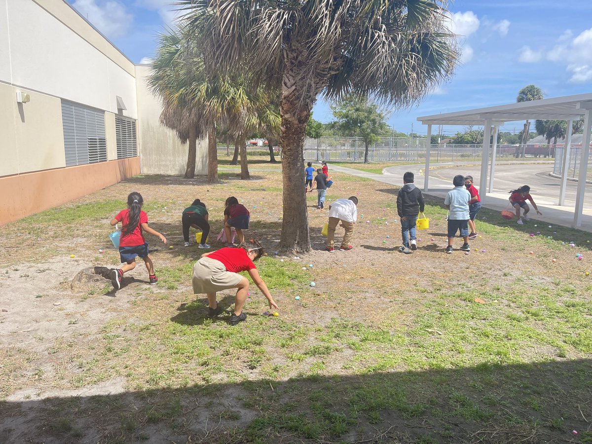 Mr. Blanco (@maicolrbh) on Twitter photo My first graders they enjoyed their Easter eggs hunts ๐๐๐<a href="/Claudia_PBC/">Claudia Mejias</a> <a href="/WGEGators/">West Gate Elementary</a> @FigueroaAP_WGE <a href="/LVargasPBCSD/">Luisa Vargas</a> My first graders they enjoyed their Easter eggs hunts ๐๐๐<a href="/Claudia_PBC/">Claudia Mejias</a> <a href="/WGEGators/">West Gate Elementary</a> @FigueroaAP_WGE <a href="/LVargasPBCSD/">Luisa Vargas</a>