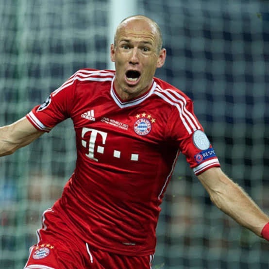 mistaremi's tweet image. ATP, Bukayo Saka is a better left leg winger than Arjen Robben.