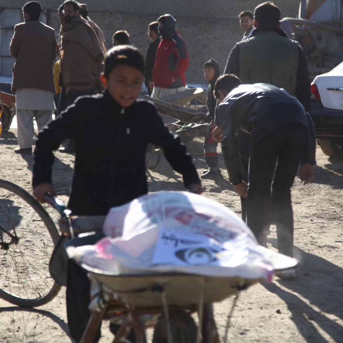 bayatfoundation's tweet photo. Winter Aid 2022-2023 - Bayat Foundation had continued its Winter Aid food package distributions in the 7th District of Kabul. https://t.co/CIUETI7J1d