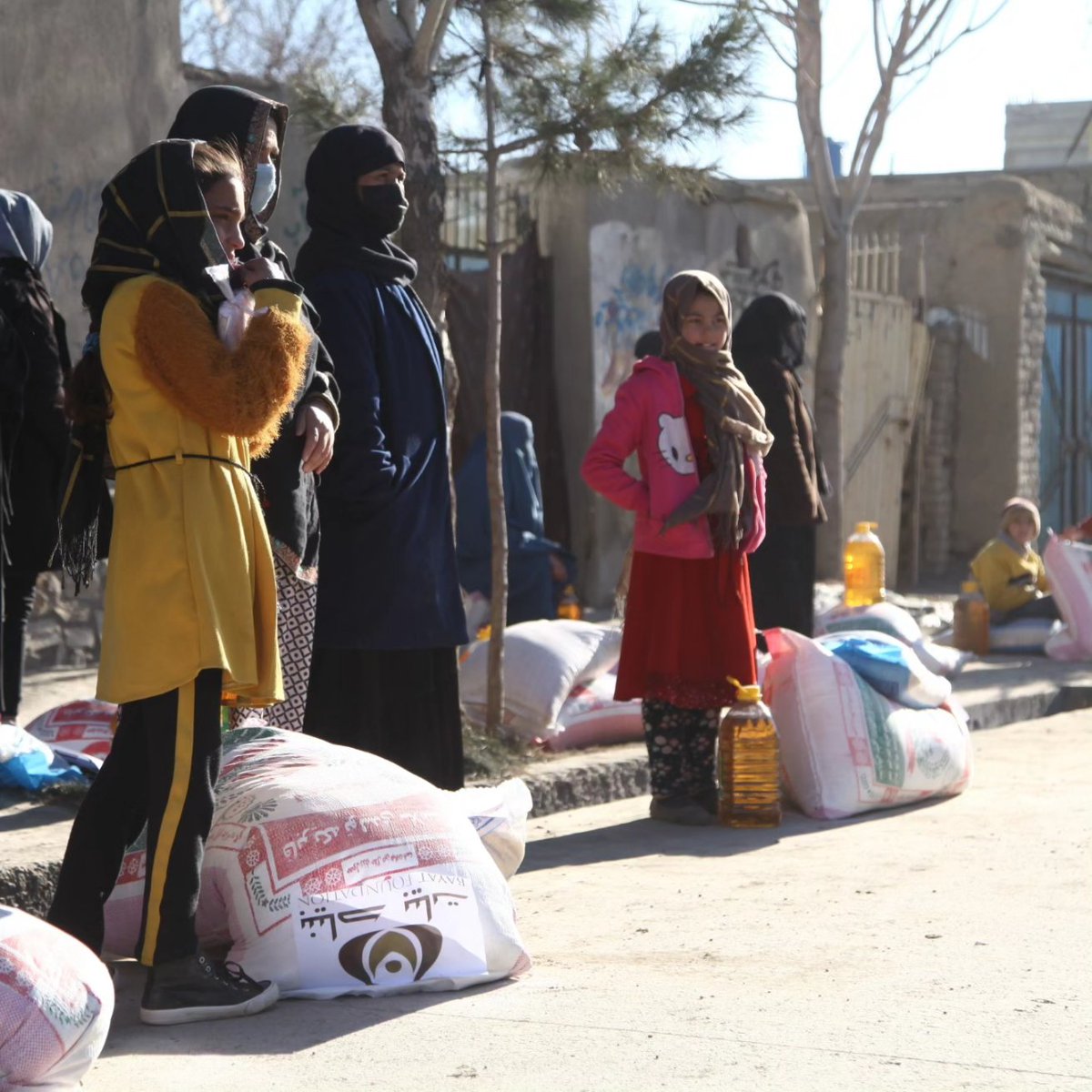 bayatfoundation's tweet photo. Winter Aid 2022-2023 - Bayat Foundation had continued its Winter Aid food package distributions in the 7th District of Kabul. https://t.co/CIUETI7J1d