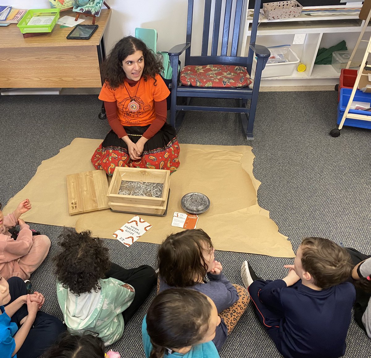 Our K-2 classes now have worm composting! We had The Box of Life come teach the students how to take care of their new friends. Thank you to School Council for purchasing these boxes for us!! #composting #wormsarefun #environmentallyaware <a href="/OCDSB/">OCDSB</a>