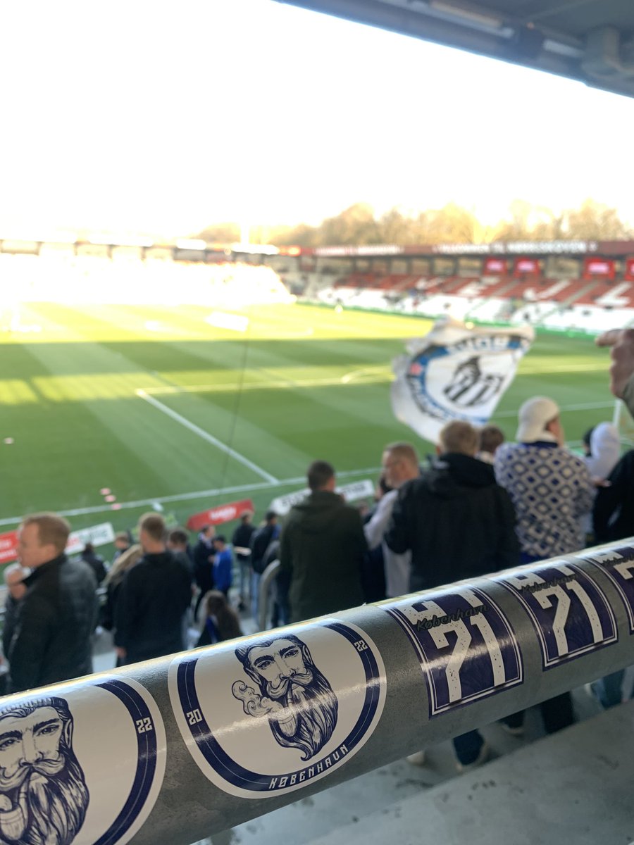 Away i hjembyen ⚫️⚪️🔵

COME ON FC ⚫️⚪️🔵💪🏽👊🏽
#fcklive