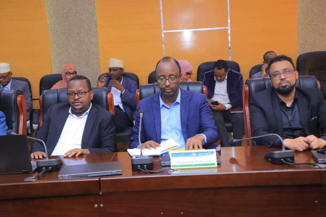 SaidFaarax's tweet photo. 2/3 si gaaar ah xaalada Laascaanood iyo garab istaaga Shacabka kasoo barakacay Xasuuqa Soomaaliland ka wado Gobolka Sool, dhacdooyinkii &amp; waxqabadka todobaadka, dar-dargalinta arrimaha doorashooyinka, Soo bandhigidda qorsha sanadeedka Xukuumada 2023, tayaynta ciidanka Asluubta, https://t.co/Q96SOpn1hq
