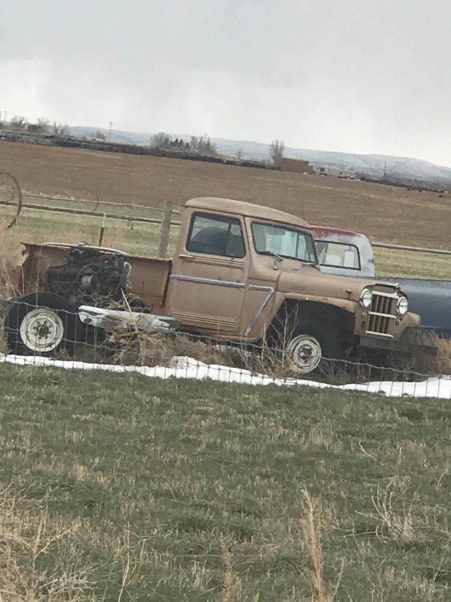 @MagellanTRX I have posted this good old Jeep, saying I would steal it if someone was wanting to buy it and fix it up! Not many just lying around more