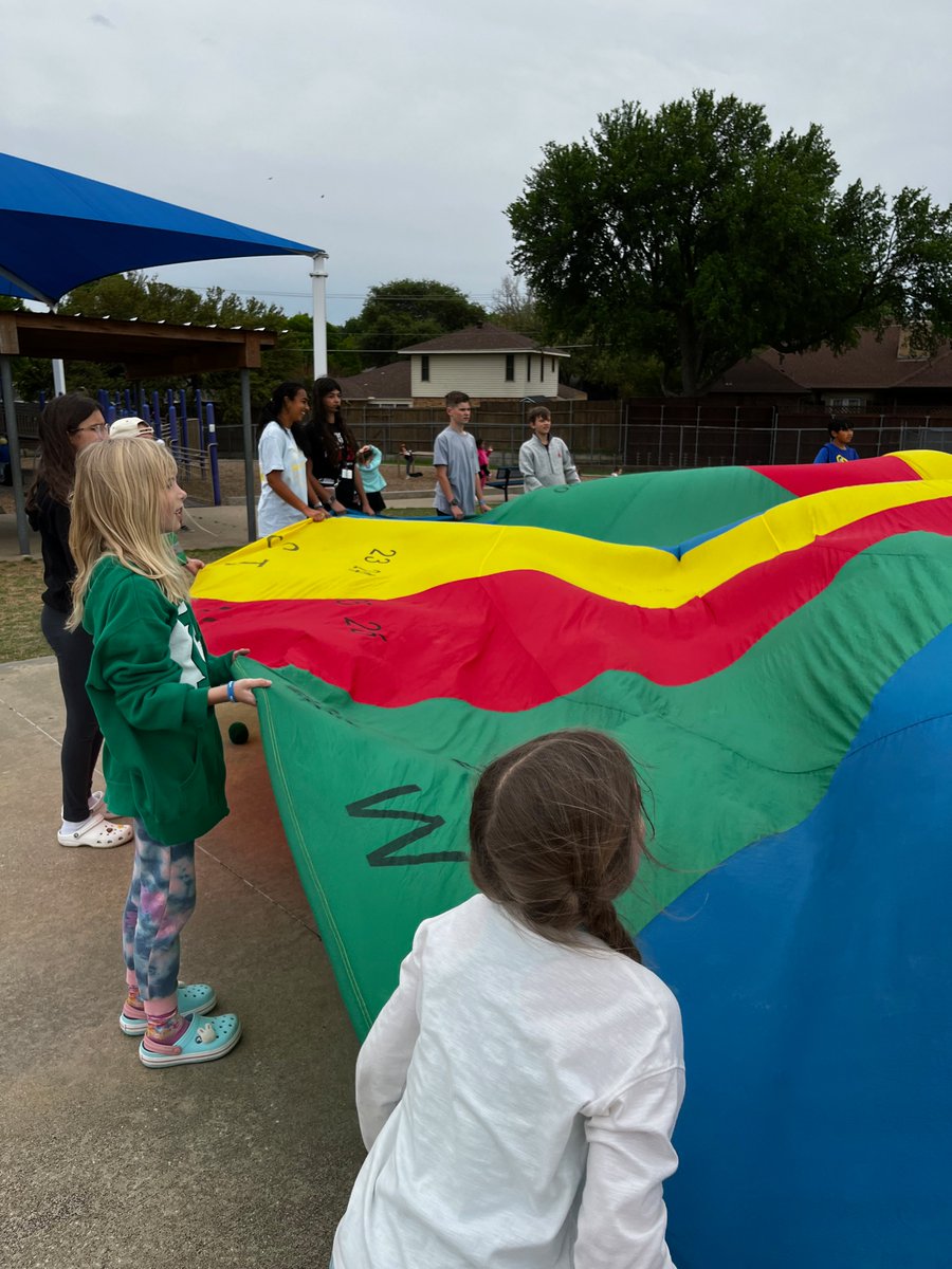 Highland Village Elementary tweet media