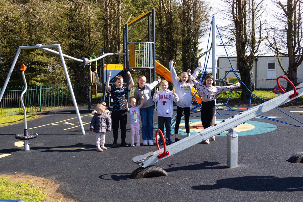 StnCdrHonington's tweet photo. So pleased to open the first new play area today and after a morning full of rain the sun came out!π Lets hope it stays for the Easter weekend for our families to enjoy! Watch this space for more to come whilst we continue to improve the lived experience for #TeamHon
@mod_dio https://t.co/ZEcB3LXnV4