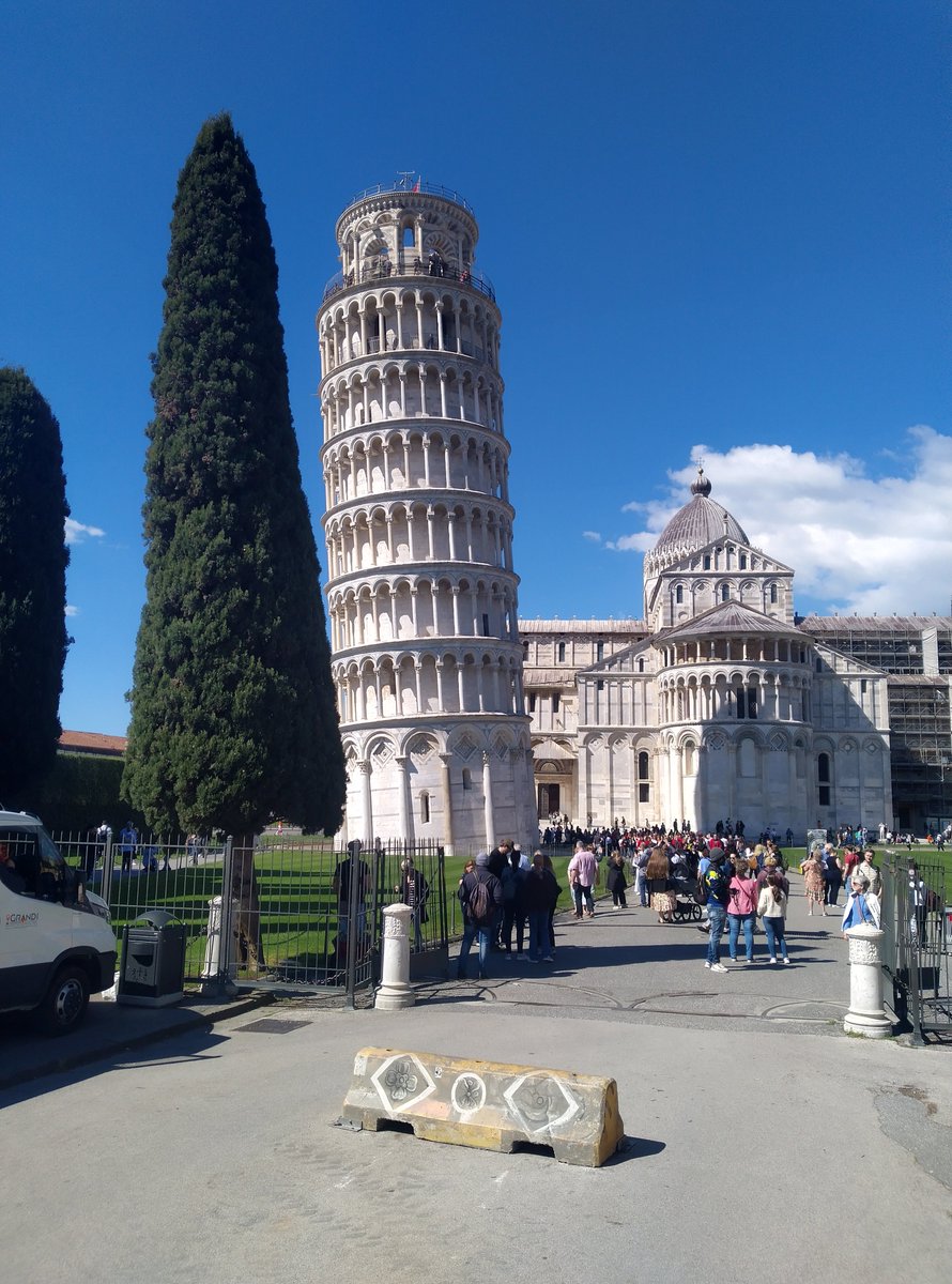 You never know how good a building and landscaping job you've invested in for several years. Look what can go wrong #landscaping