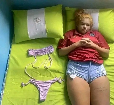 scaredofmofongo's tweet photo. P0v : rotting in ur bed while f4sting waiting for it to be summer and manifesting 2 be a BMI of 16 💀 https://t.co/q8UnkDPjOt