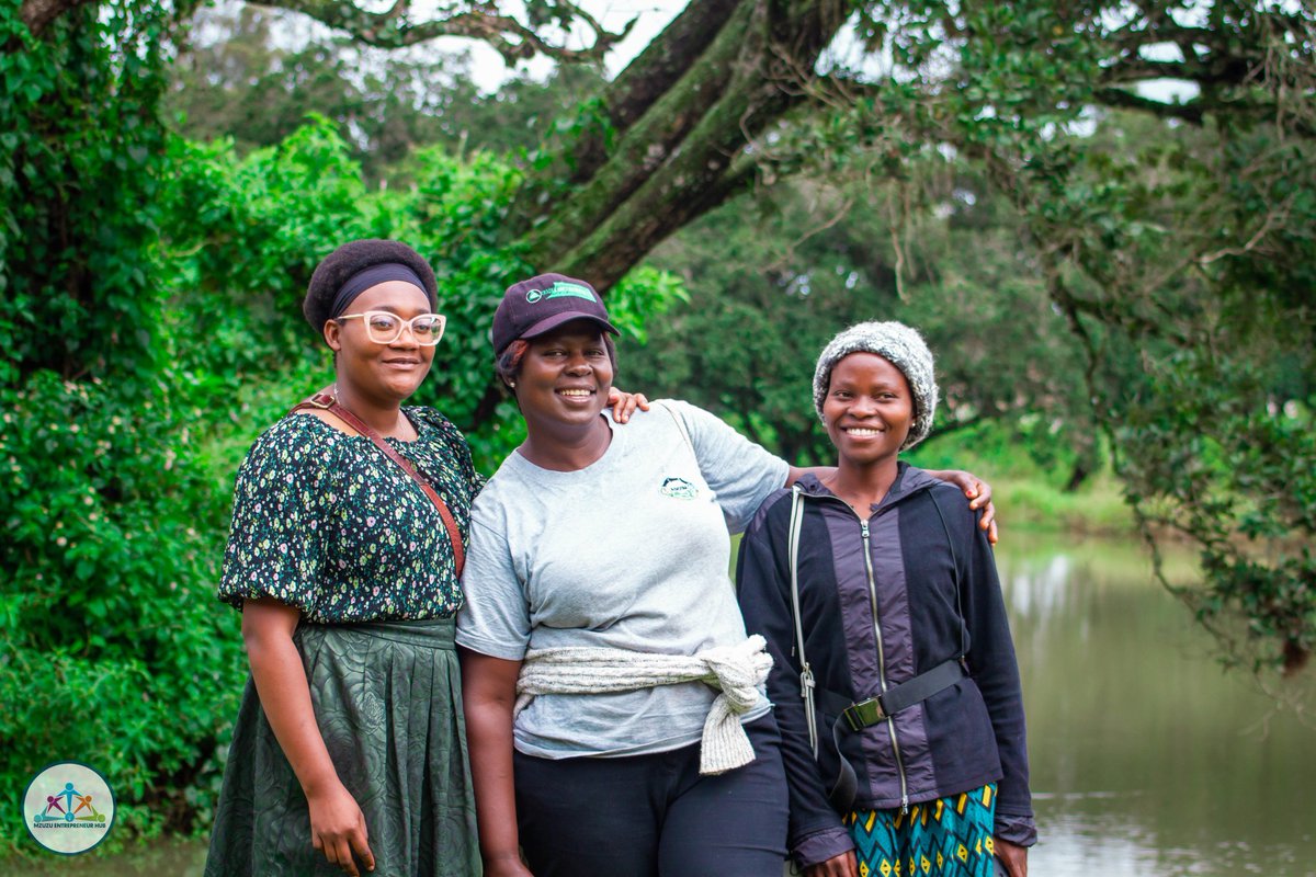 Earth day is around the corners 🏞️. Mzuzu E-hub with support from WUSC engaged emerging entrepreneurs from our community to share insights on conserving the environment and co-create solutions on creating climate resilient communities. 
#earthday2023 #AlumniEngagement #Greenbiz