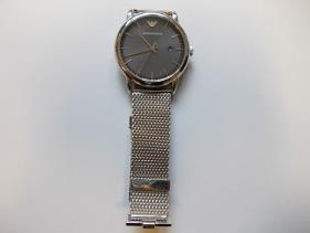BumblebeeAuctns's tweet photo. UK Police Auction - Armani WatchArmani Watch - USEDhttps://t.co/HsMd0orneL https://t.co/kBy6n3rTW0