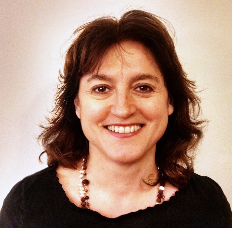 UCSFGeriatrics's tweet photo. In the recent eps of Dementia Care on Air, Dr. @annachodos speaks w/ Dr. @EPortacolone about her work understanding the experiences of approx. 4.3M older adults in the U.S. who live alone &amp; have cog. impairment or dementia https://t.co/iVqxrECjbP https://t.co/8zYaN7eXET