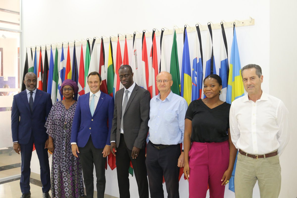 Annoncée au Business Forum UE-Niger de février dernier, l’association #Eurocham_Niger a présenté à la <a href="/dueniger/">UE au Niger</a> son bureau nouvellement élu et une feuille de route ambitieuse. #Eurocham_Niger regroupe des entreprises à capitaux européens installées au #Niger.
#investirauniger