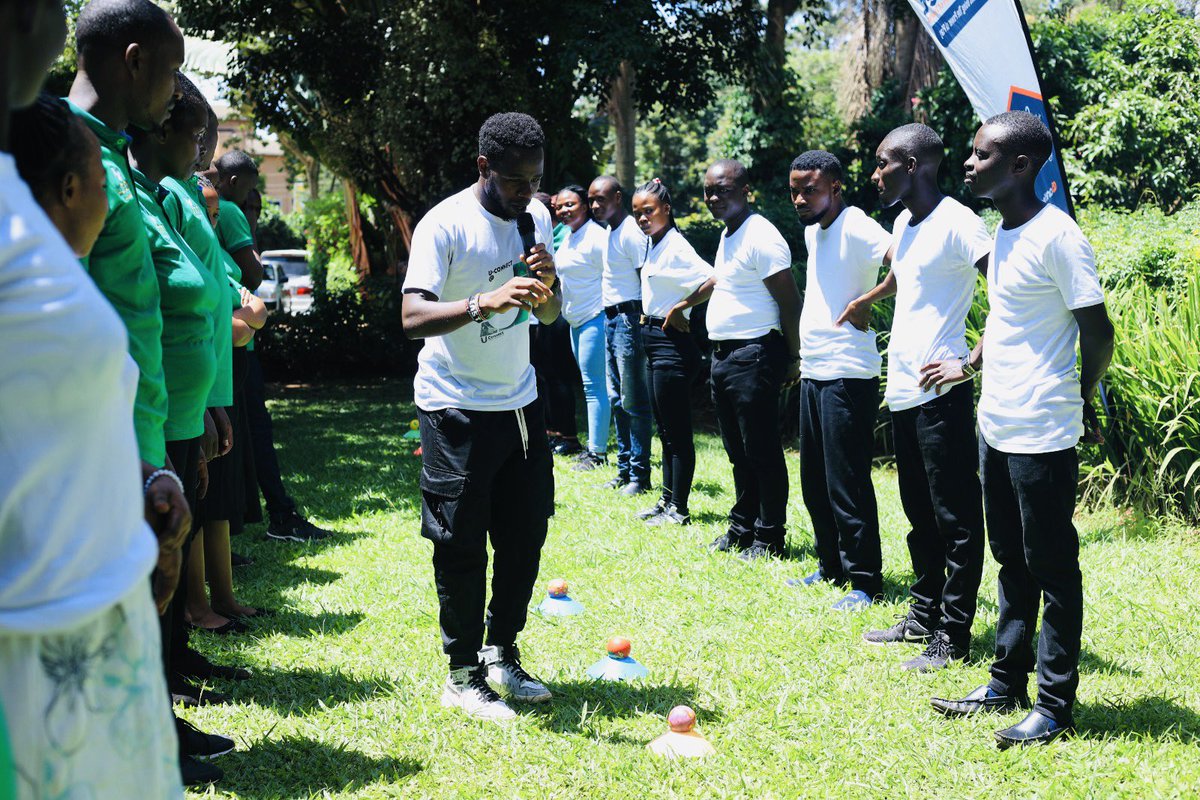 JosephElshaddai's tweet photo. Team building activities are one way to get your staff working together and to their potential to complete a task and to solve problems. That’s what we exactly we engage teams into at @Antfeetuganda
#TeamOfTeam https://t.co/VJYQTqJzCv
