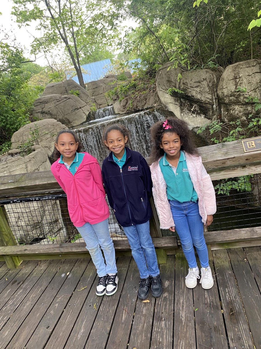 HSAWaco's tweet photo. 2nd Graders enjoyed a day at the Cameron Park Zoo. https://t.co/L2IFhfGSQa